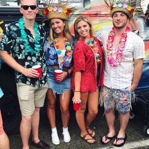 Meet your Posher, Chenzo